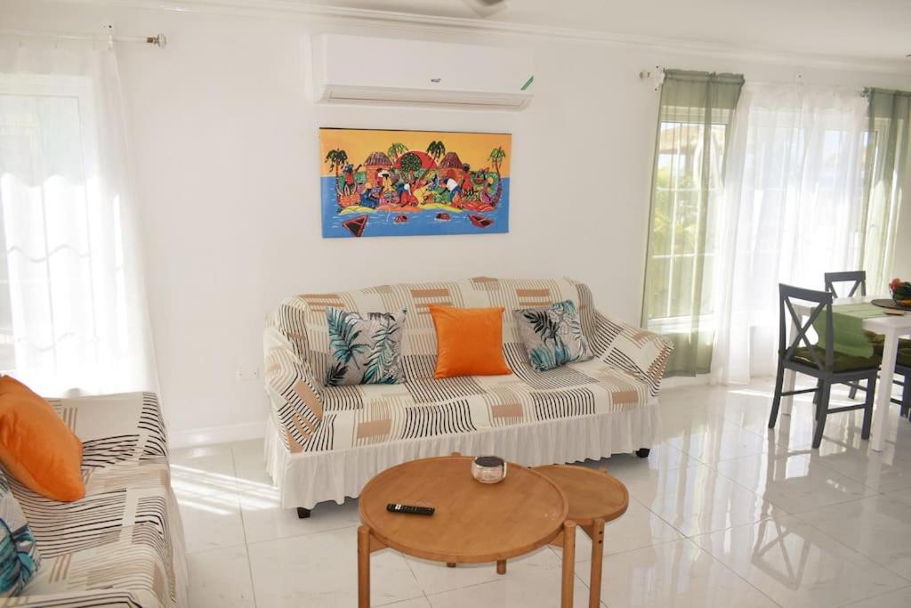 فيلا Irie Vibes Ocean View نيغريل المظهر الخارجي الصورة