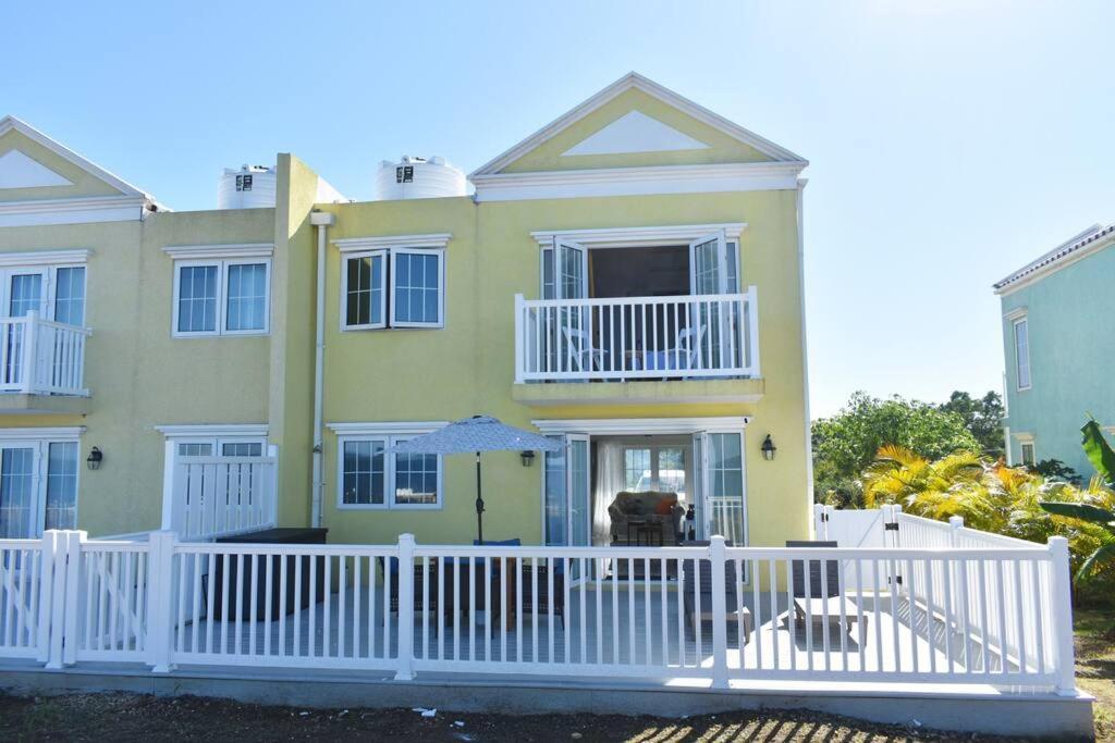 فيلا Irie Vibes Ocean View نيغريل المظهر الخارجي الصورة