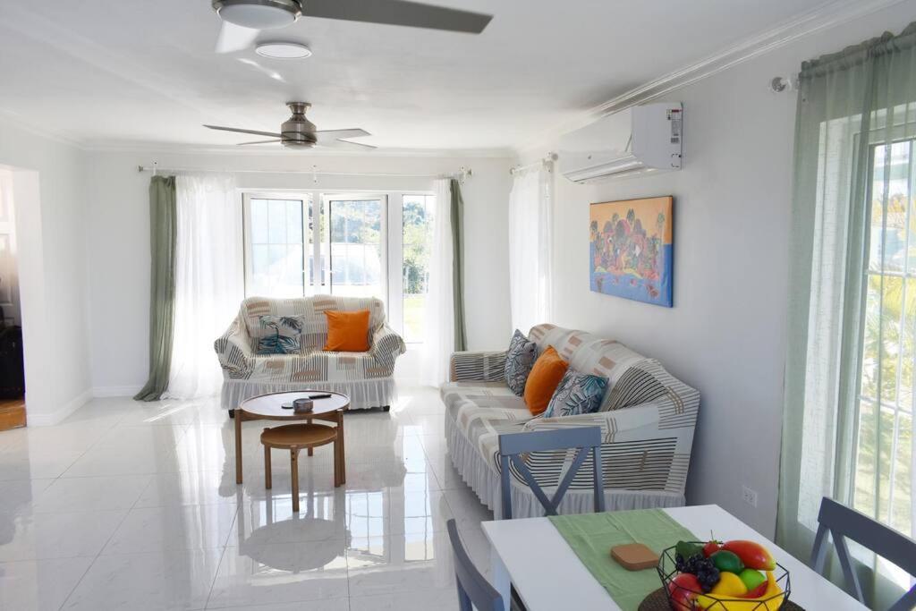 فيلا Irie Vibes Ocean View نيغريل المظهر الخارجي الصورة